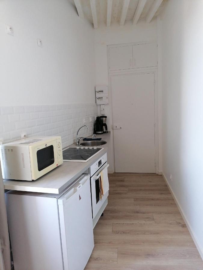 Au Thiernois Lägenhet Thiers Exteriör bild